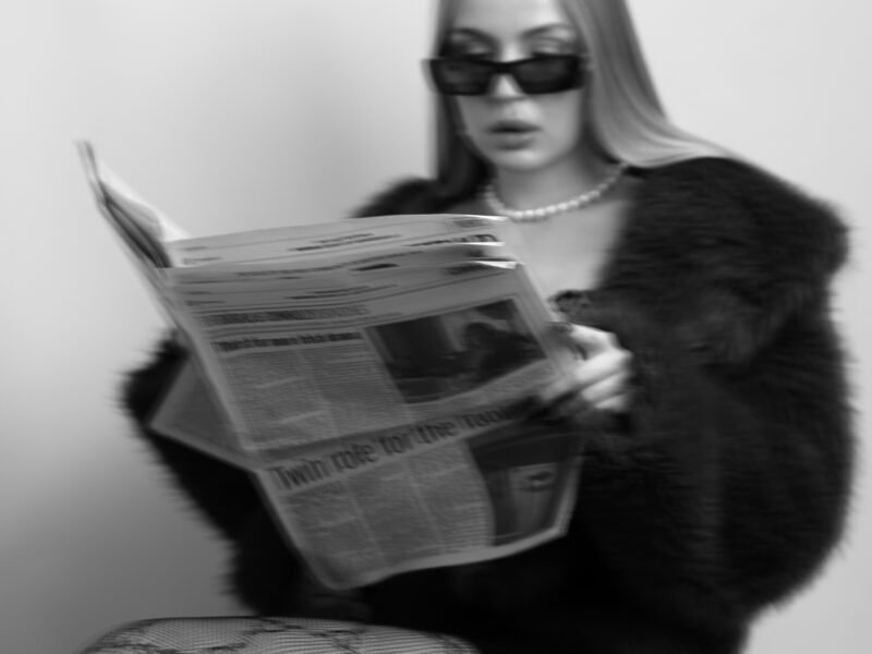 Hourly studio shoots with Laura