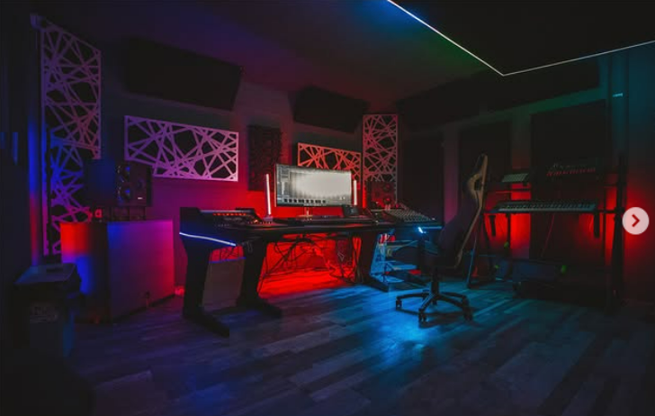 Studio Hire w Sound engineer