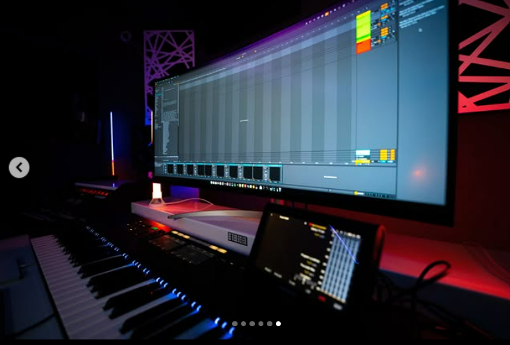Studio Hire w Sound engineer